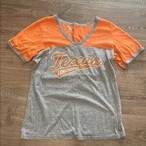 University of Texas UT Longhorns Gray & Burnt Orange V-neck Tee, Size M/L*